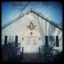 Шойгу открыл кладбище для Путина