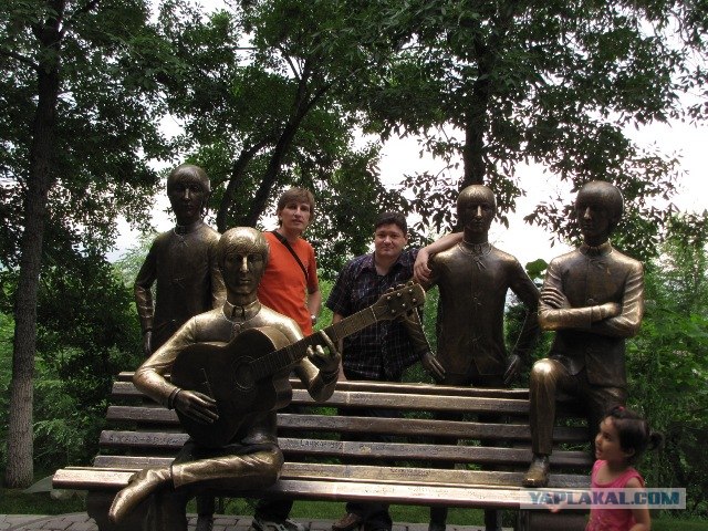 Памятники артистам и их ролям