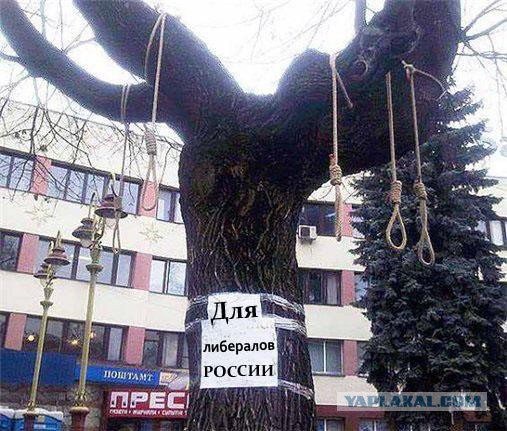 В день смерти Сталина в Москве повесили плакат