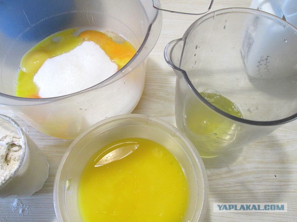 Вафельные рожки с белковым кремом