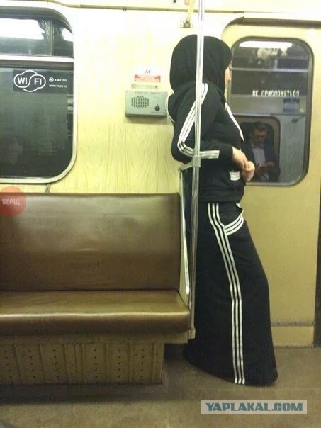 Модники из российского метрополитена