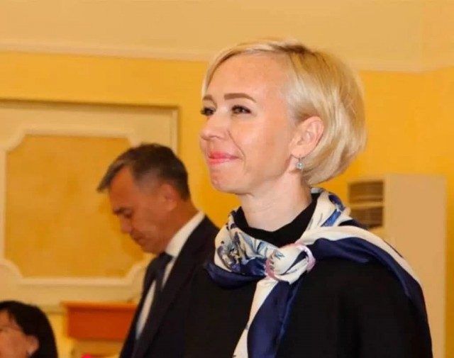 Якутская чиновница, которая хотела купить должность в Москве, просидела «на больничном» полгода, а сегодня вышла на работу как ни в чем не бывало