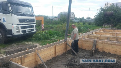 Фундамент за летние выходные.