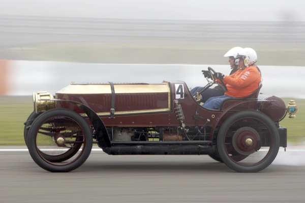 Гонка старинных автомобилей Oldtimer-grand-prix