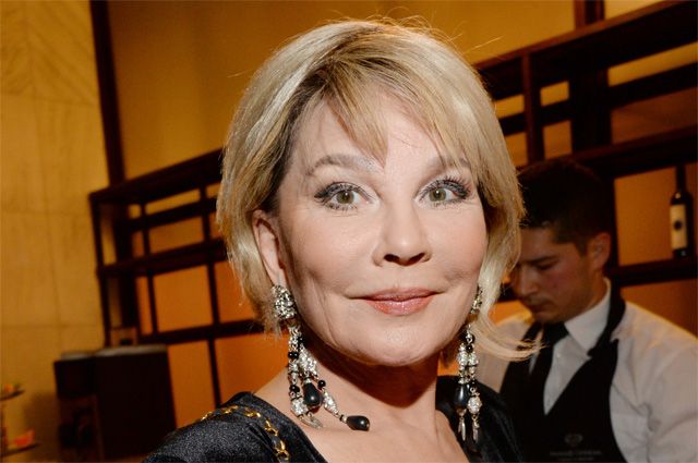 Куда закатились звезды. Что стало с популярными телеведущими 80-х и 90-х