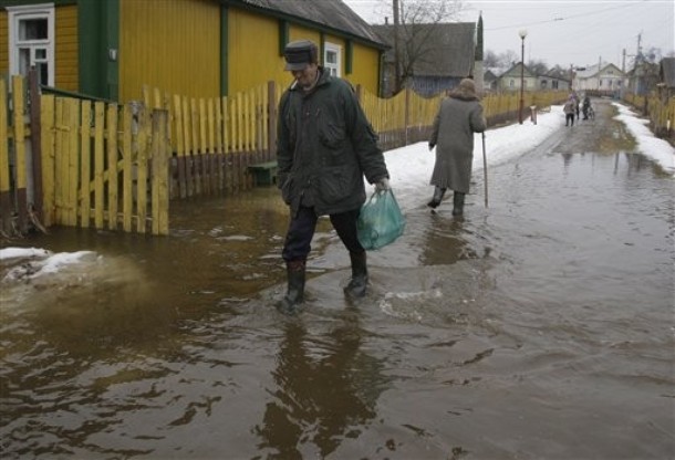 Беларусь топит. Днепр поднялся на 5 метров