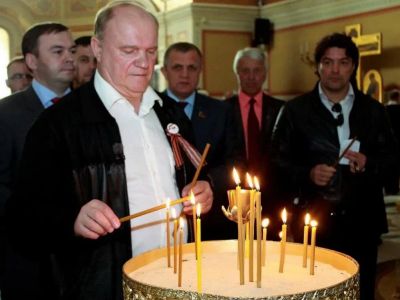 «Я голосую за Бога»: заявил депутат-коммунист из Самары. Казалось бы, причем тут обезьяны ?