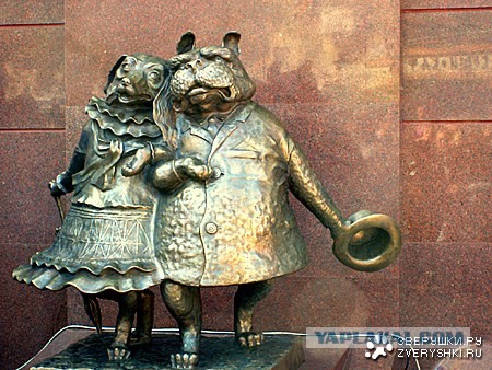 10 самых веселых памятников в России