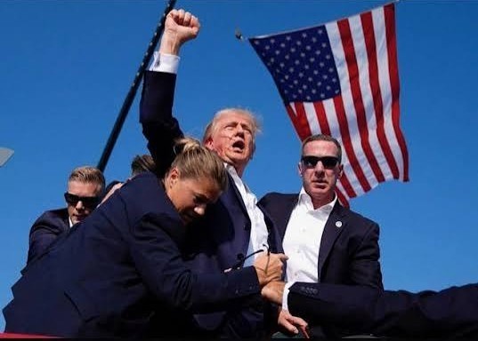 В США прошли массовые протесты против Трампа во всех 50 штатах, — AP.