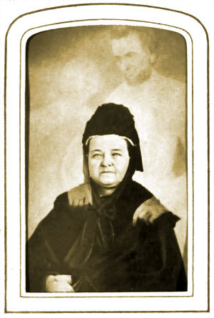 Призраки на фотографиях 19 века (12 фото)