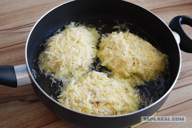 Вкусное обаяние Кулинарии, Повара ЯПа поздравляют милых дам!