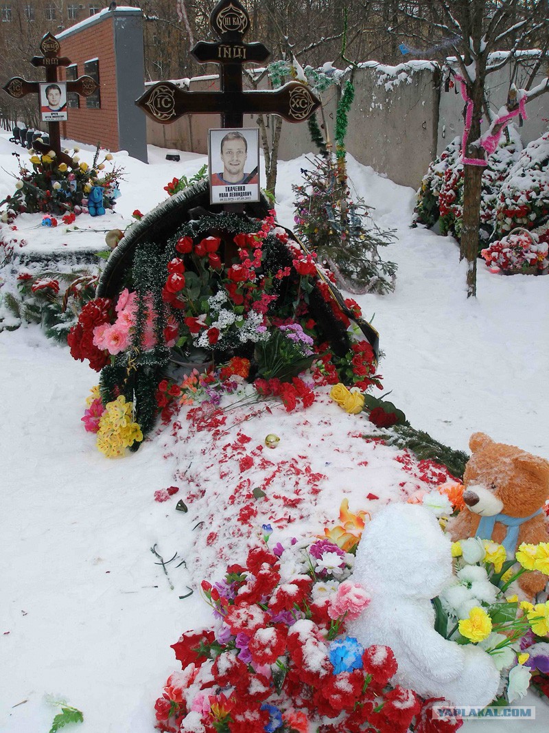 сергей ткаченко могила. похороны ткаченко. сергей jeff ткаченко могила. могила игоря ткаченко русские витязи. игорь ткаченко русские витязи.