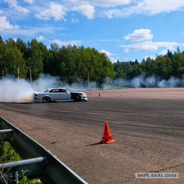 Произведён последний в истории седан Toyota Mark X