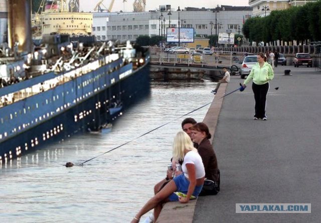 Фотожаба: Прогулка в стиле Му-МУ