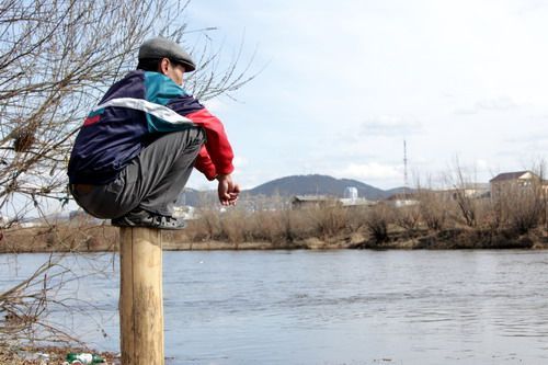 Идëм, виду не подаём!