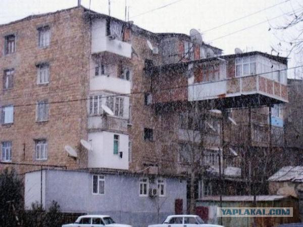 Небольшой, скромный... 4-этажный гаражик