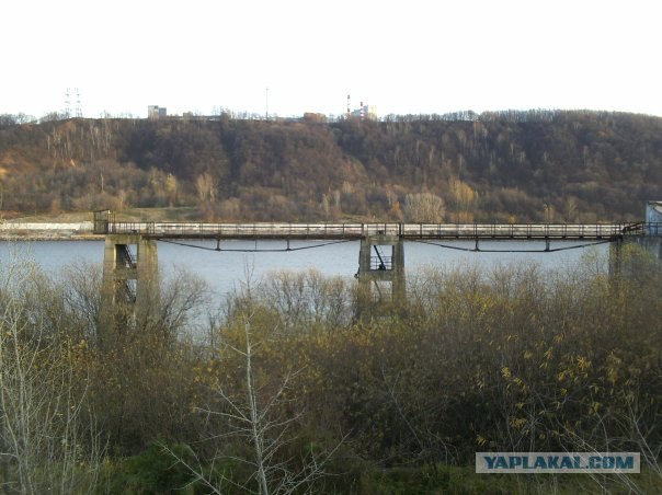 Навесной туалет на пристани
