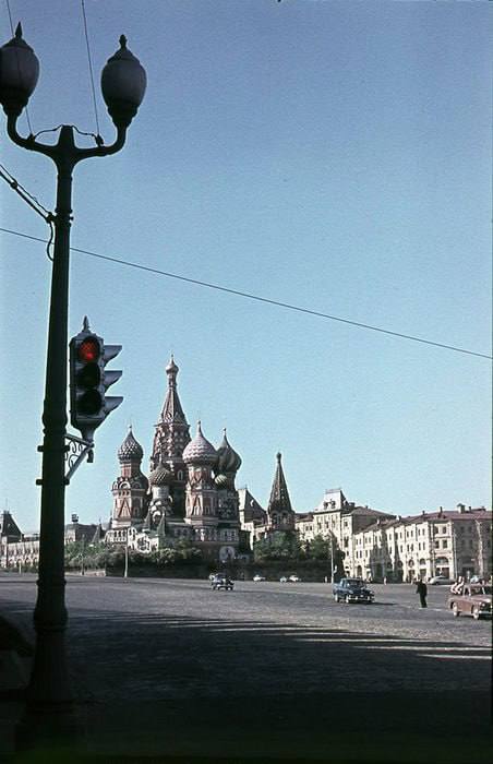 Москва и москвичи. Двадцатый век. 11.07.25