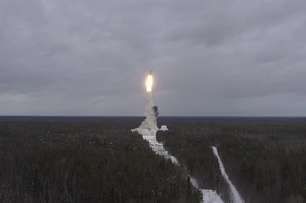 Депутаты ГД настаивают на применении оружия возмездия на Украине