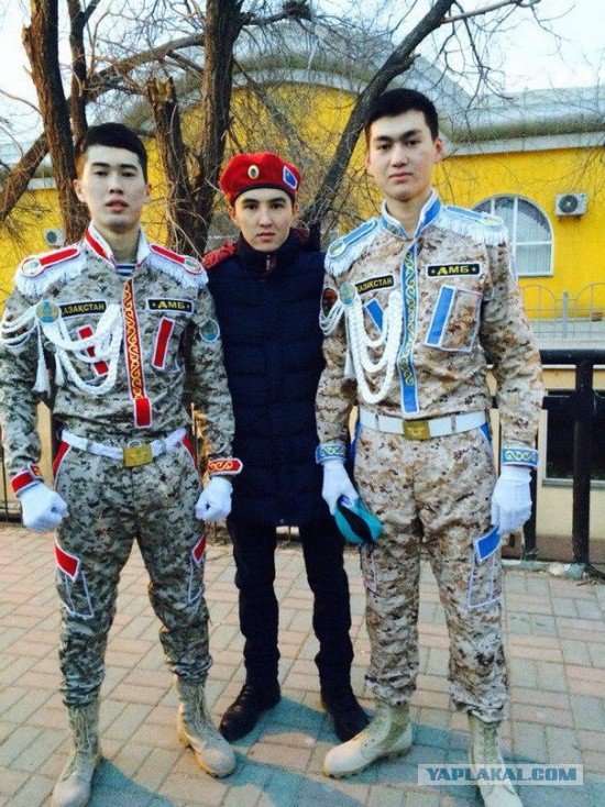 Казахские дембеля возвращаются домой