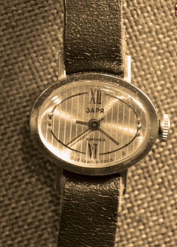 Как Швейцария продавала свои часы с российскими механизмами