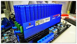 Оперативка DDR3 Kingston KHX2000C9AD3T1K2/4GX