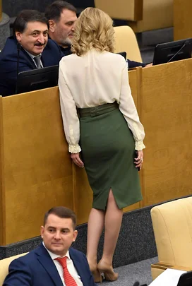 Весення сессия Госдумы в фотографиях, или чем они занимались полгода
