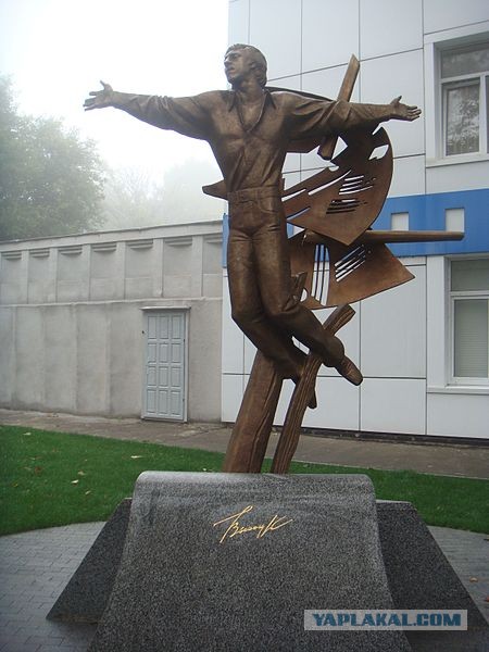 10 самых веселых памятников в России