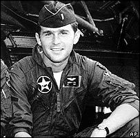 Трамп назначил Маккейна послом во Вьетнам.