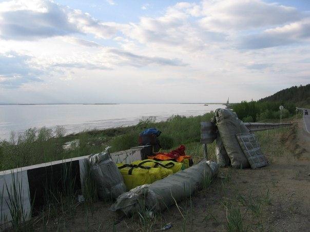 Поход по реке Колыма на самодельном плоту