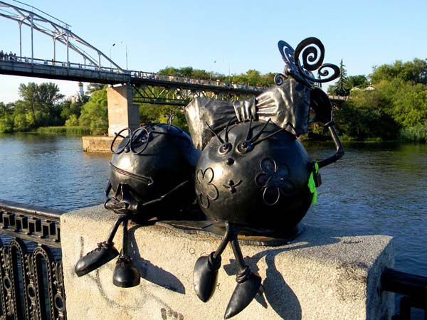 Необычные статуи мира