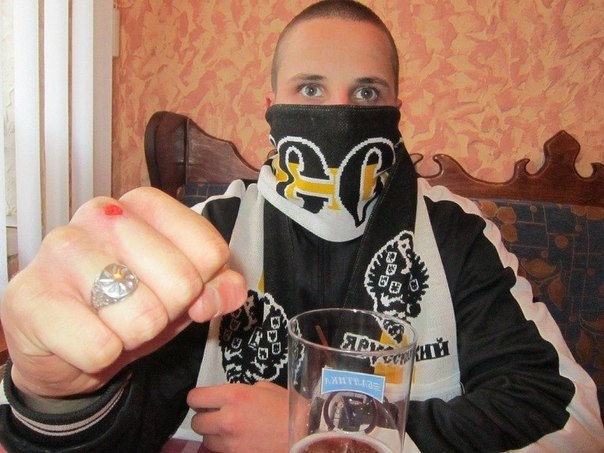 Заебись живём
