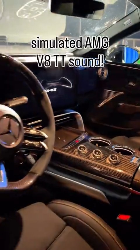 Состоялась премьера нового гиперкара Mercedes-AMG GT
