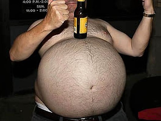 Купил чехол для пива. Собаке он пришелся по размеру...