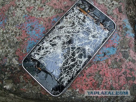 Пользователи начали жаловаться на согнутые iPhone