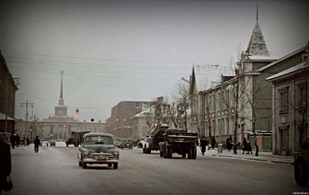 Теплые «ламповые» фотографии с автомобилями прошлого