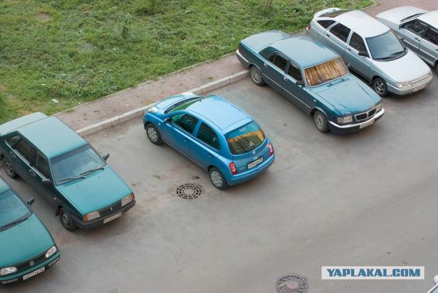 Почему женщины паркуясь не думают о других?