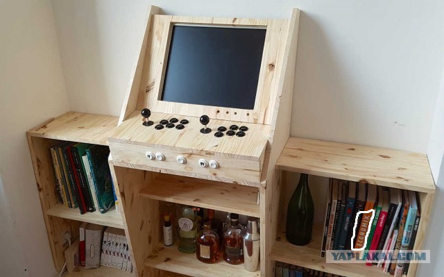 Мальчики подросли, а игрушки остались