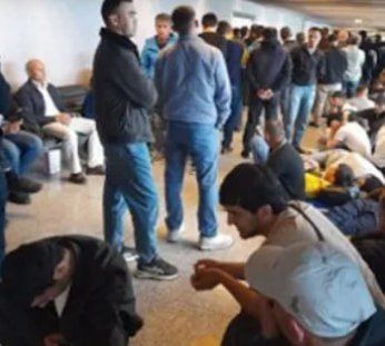 В Душанбе заявили, что в аэропортах Москвы "застряли" порядка 1 тыс. таджикистанцев