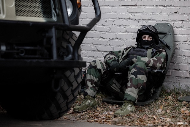 Тренировка спецов перед показательными учениями