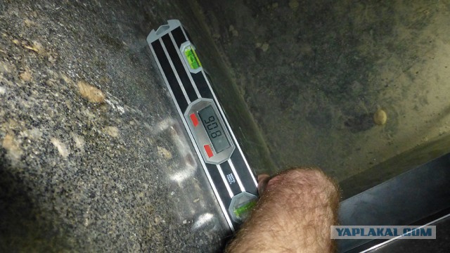 "Заплатки" на колоннах Исаакиевского собора