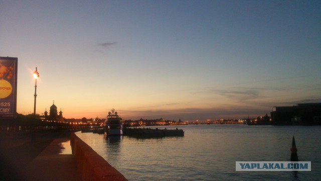 Белые мосты и разводные ночи