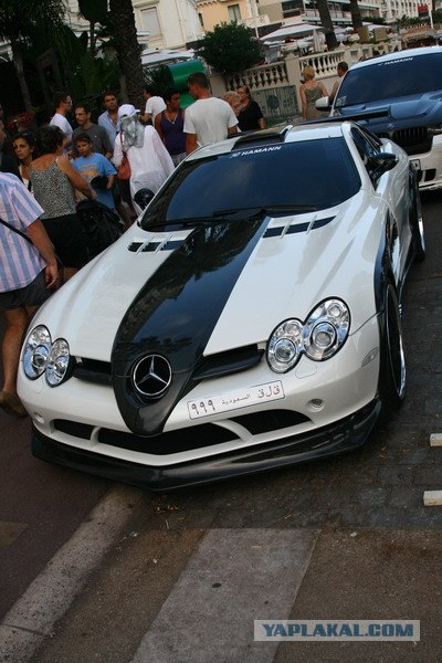 Позолоченный Ferrari