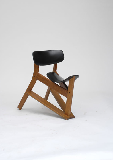 Сто стульев за сто дней