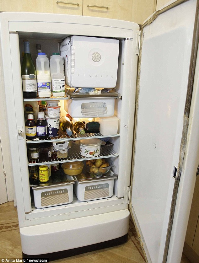 Старейший холодильник Великобритании еще в строю