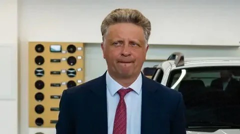 Анекдот: в 2024 году Песков жестко затролил французов после ареста Дурова