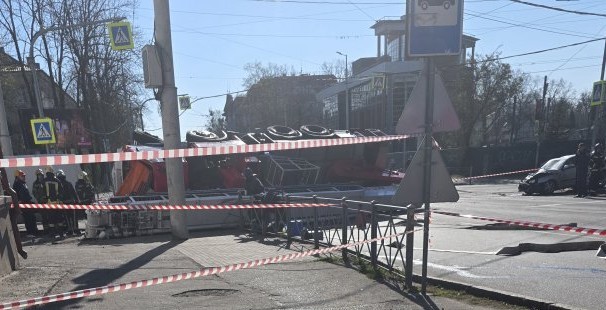 Ну хоть жива, жесть конечно.