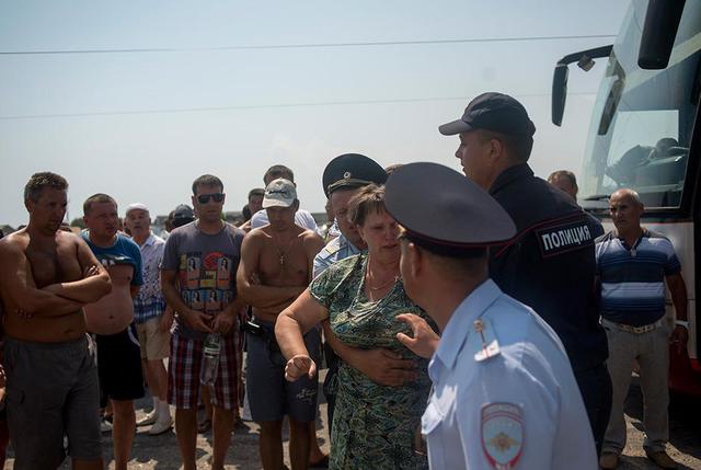 Простоять в пробке два дня и остаться человеком