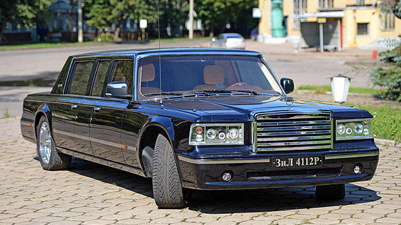 Служебные автомобили, на которых ездят