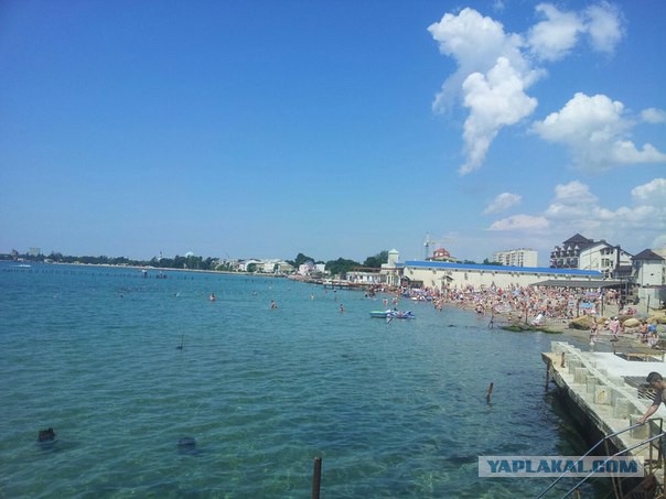 Пустые пляжи Крыма